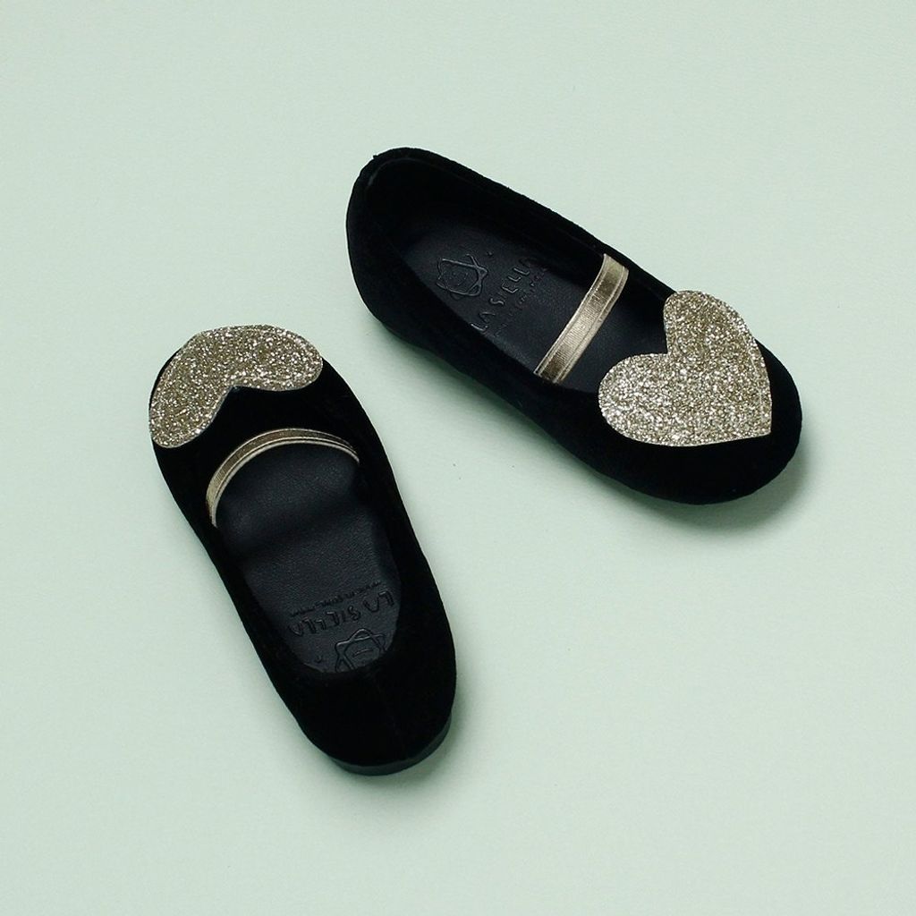 1676843027_2540718932