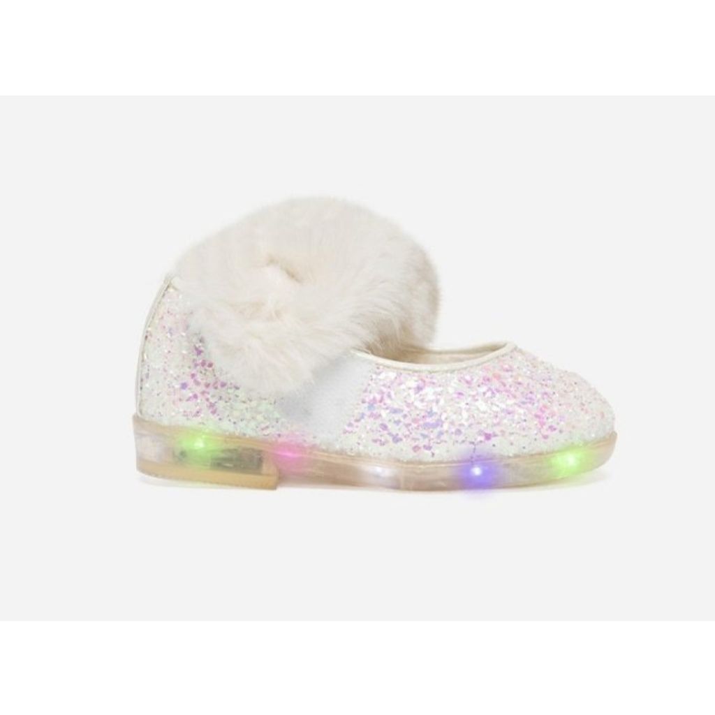 tw-11134207-7rasc-m27cmdnggq111c