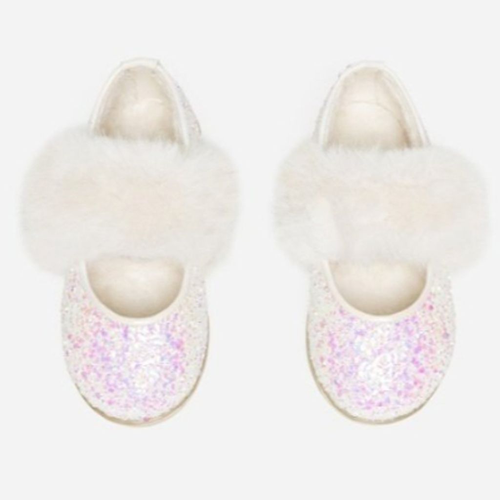 tw-11134207-7rasg-m27cned0qr6i40