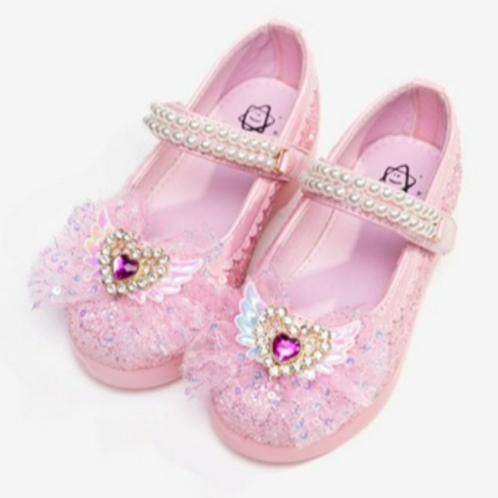 tw-11134207-7rbk1-m6u1z6a7gy8y1a