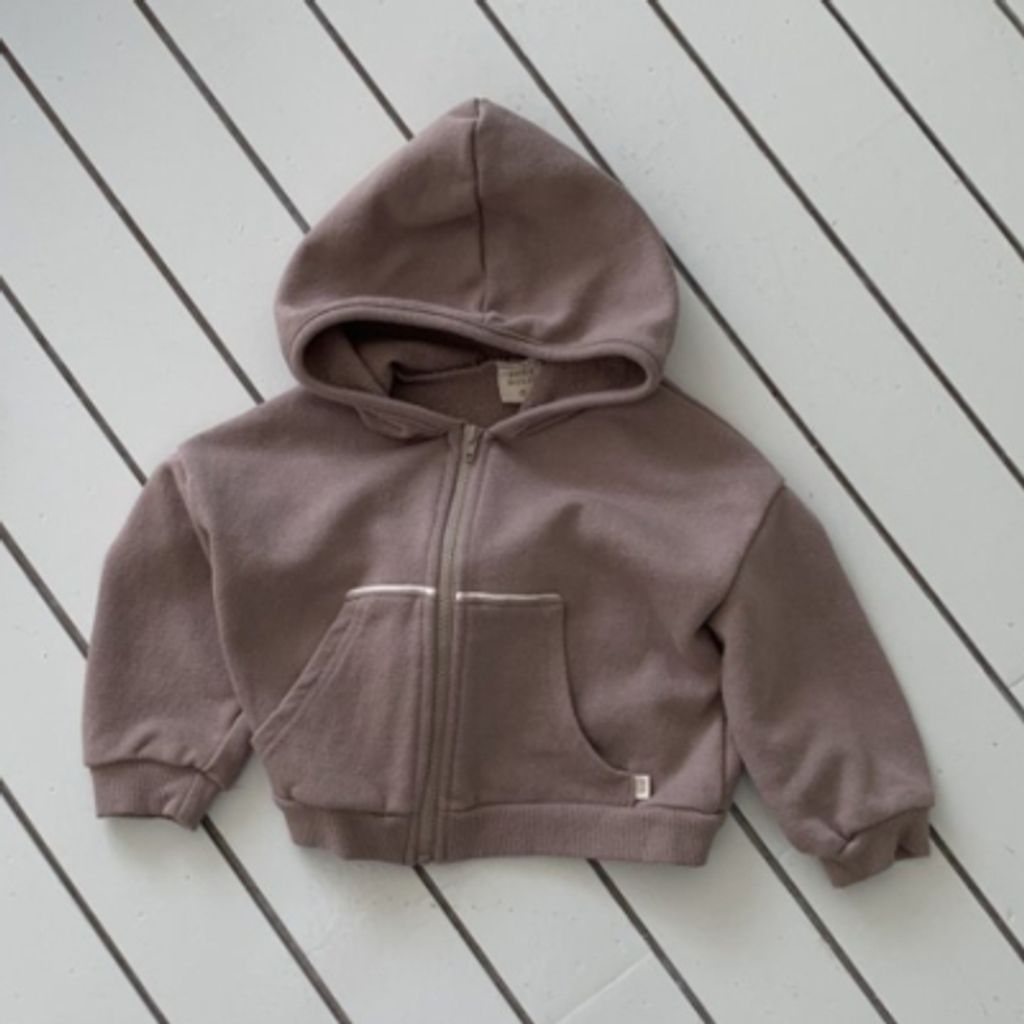 1753321578_9252438969