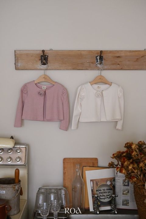 1752658513_1902280856