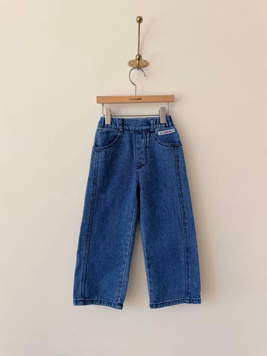 1754272133_1809544141