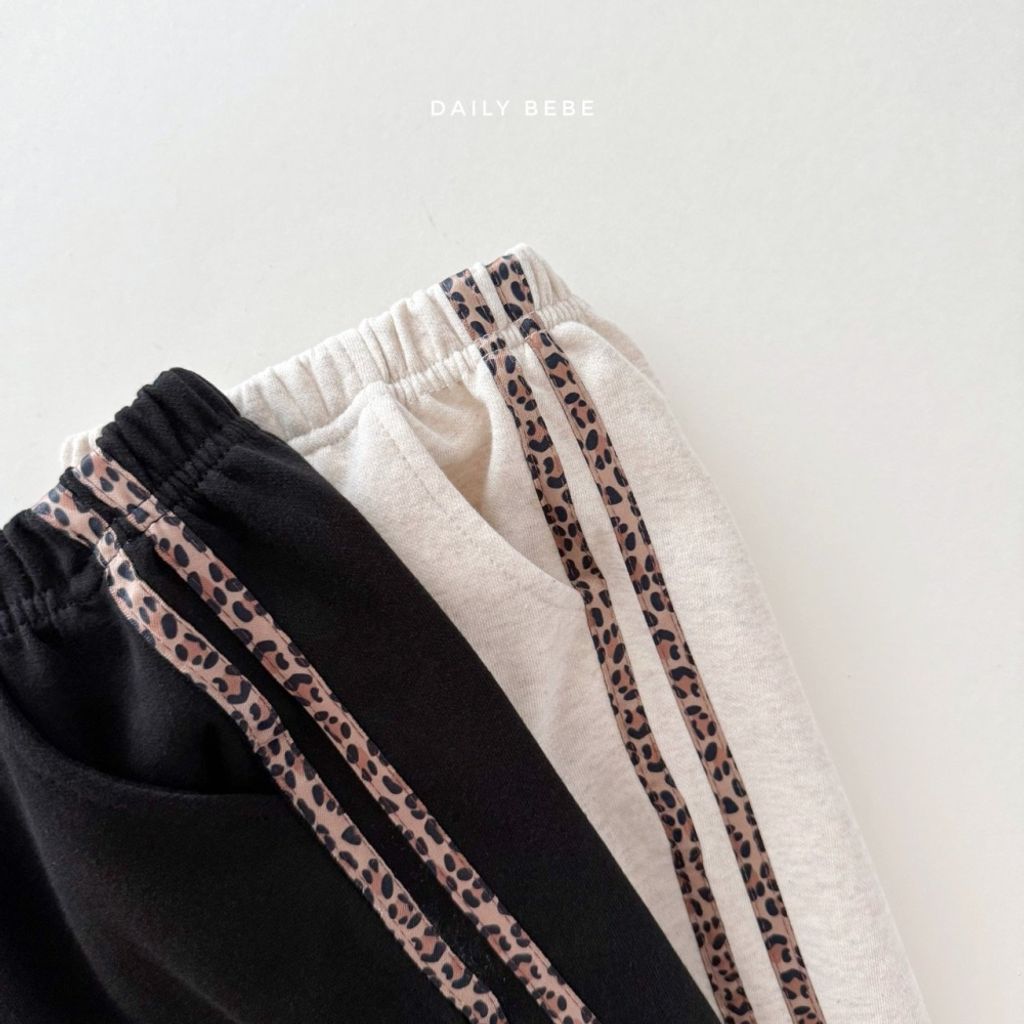 1755026568_7988618565