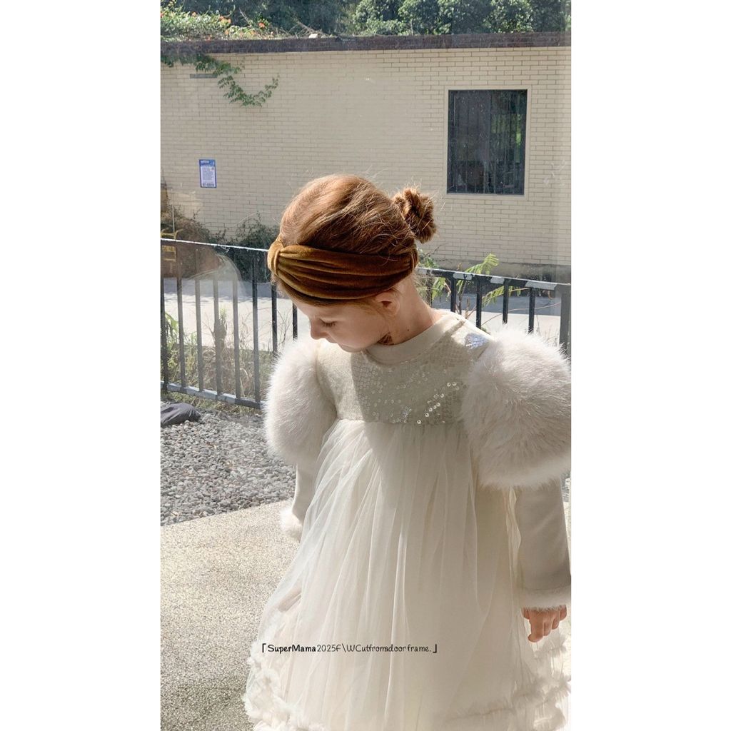 tw-11134207-81ztc-mf5l4lr6djwrc7