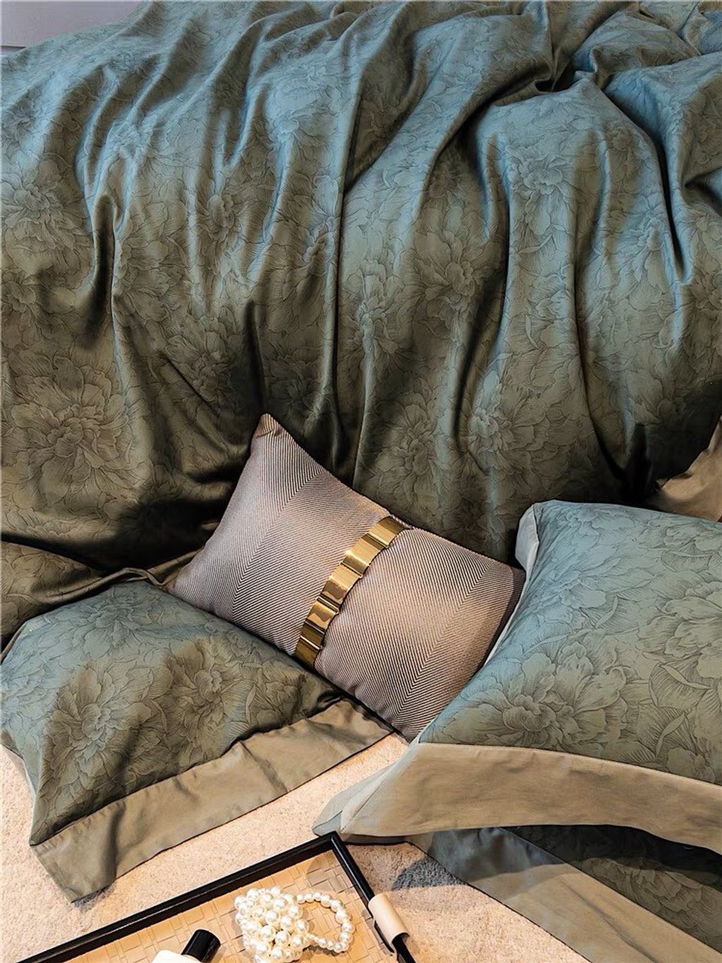 1CBF63BB-E015-4F1C-AA0D-C1CD76233B3B