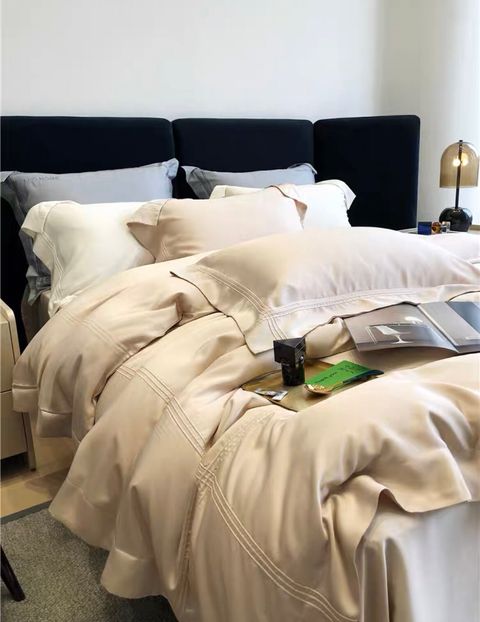 DDFDCCD4-D724-49E8-B52B-969E7E1B3961