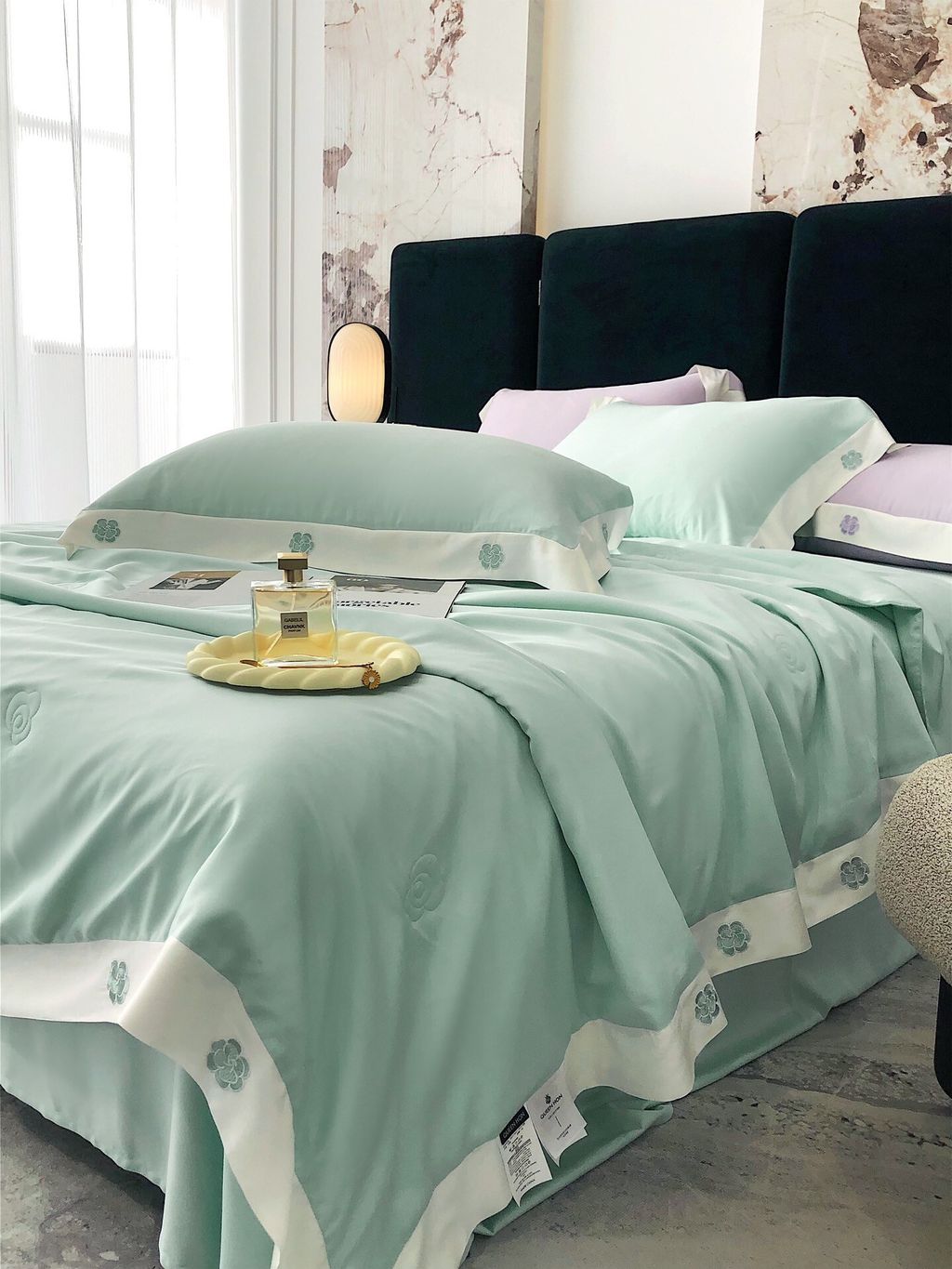 7AD1B02A-47F9-40D6-87AC-3036596674F1