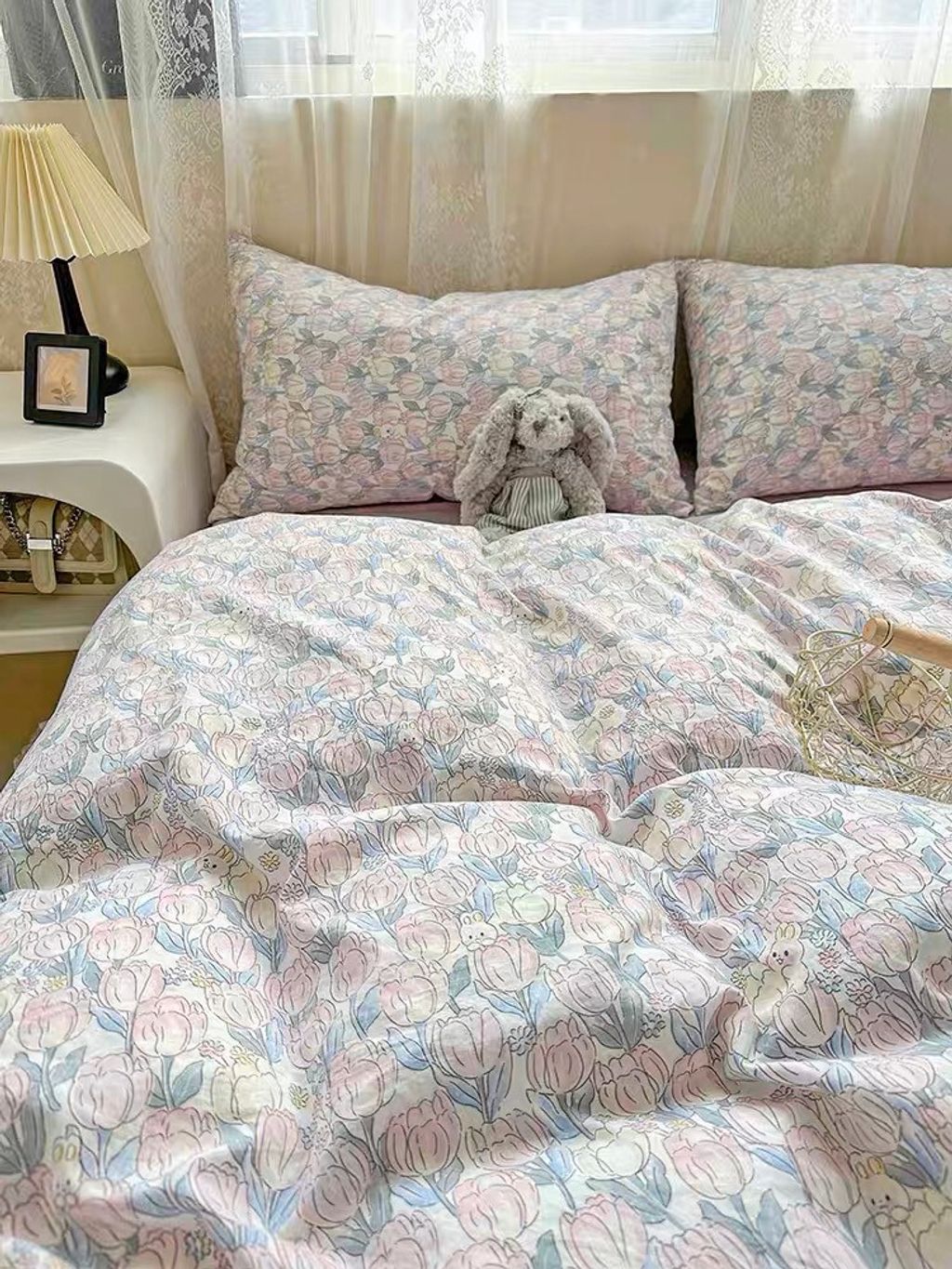 9A2BD1F4-E6C3-4FD8-BDF8-374E84A701CF