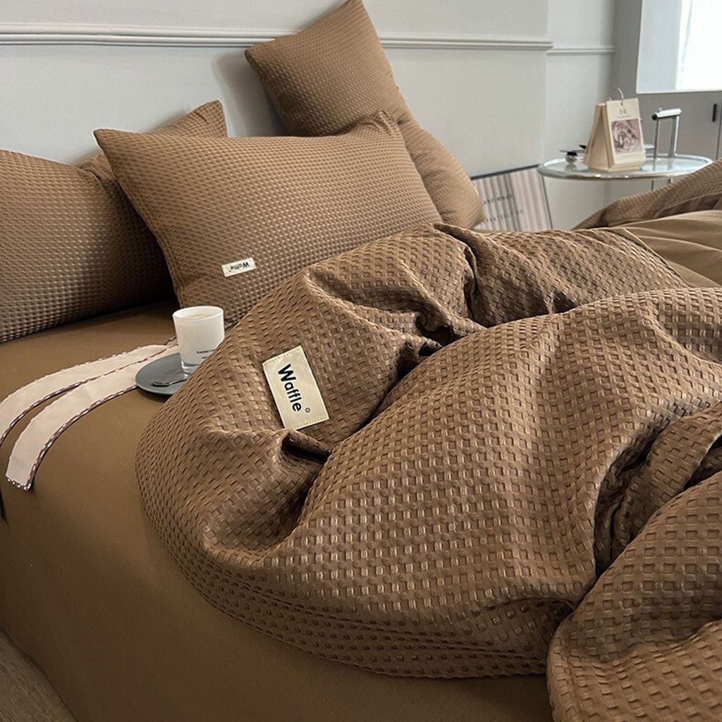 0CF7698A-F3F2-4A5E-B760-F371020CBEEC