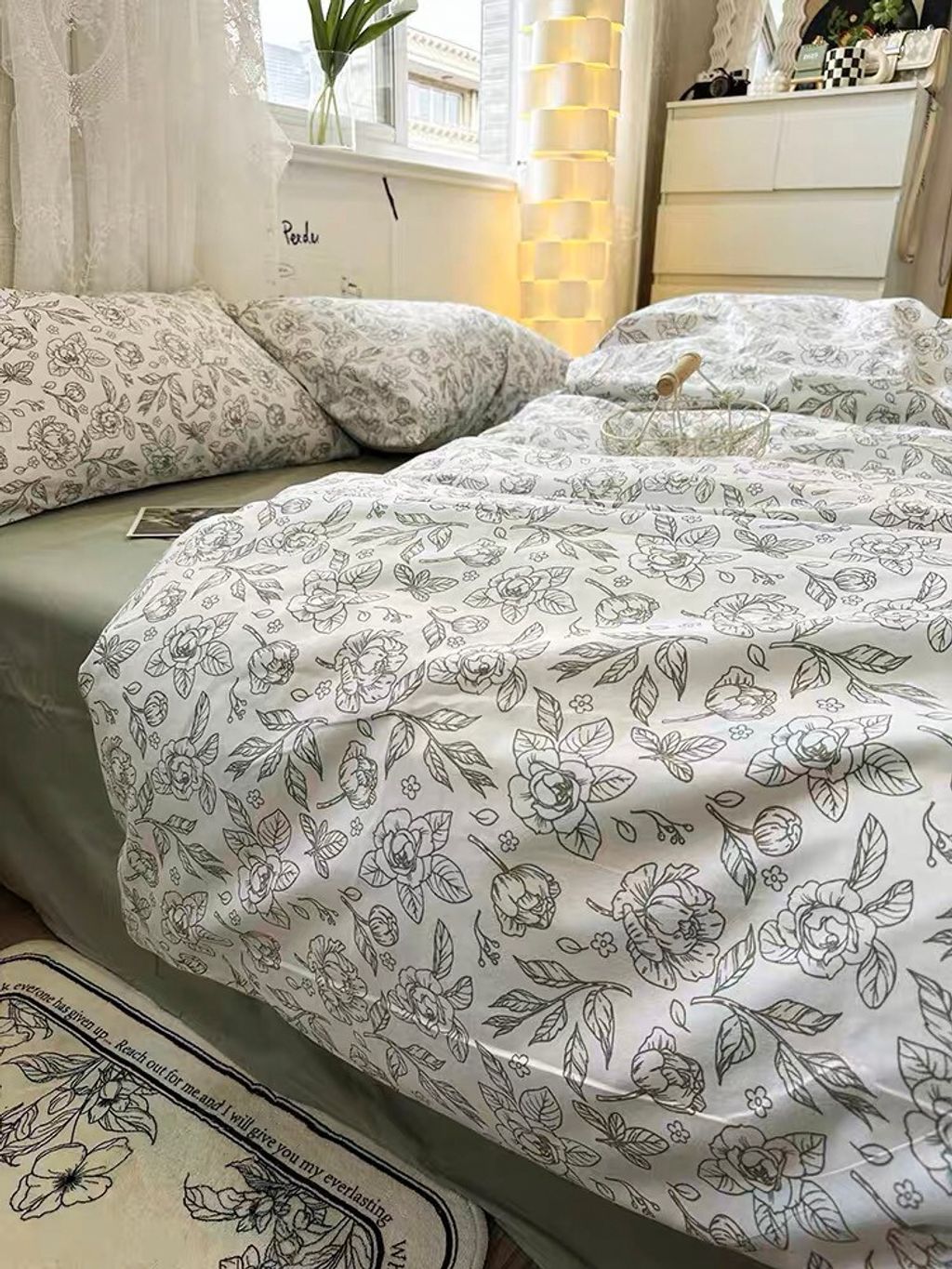 00DF6E28-1D6D-45E0-8E43-1DFD2F3A12D4