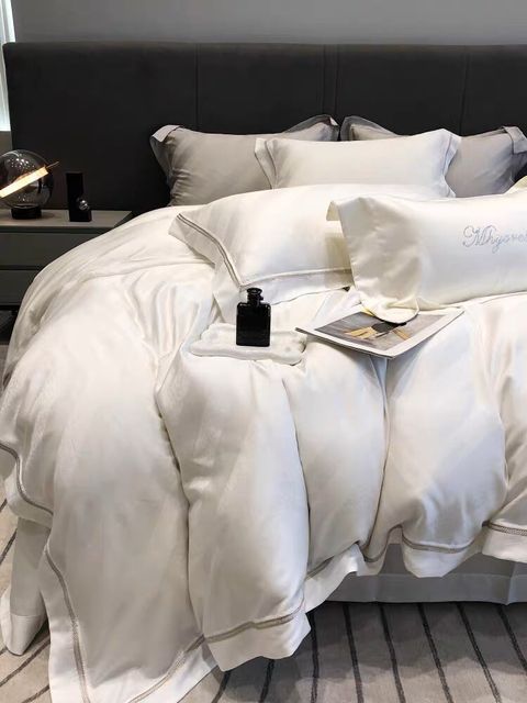 E1E0265F-E8EA-44FA-B970-9C8AF02425BF