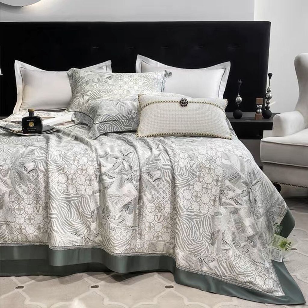 54F9F3B8-169E-4670-8E05-A80FB9A32ECC