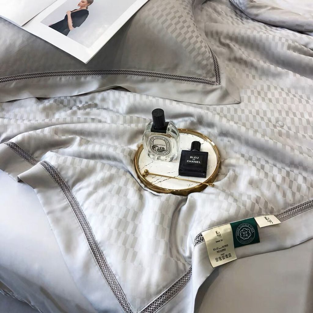 5B298388-1631-40FA-A8B5-1D772345799E