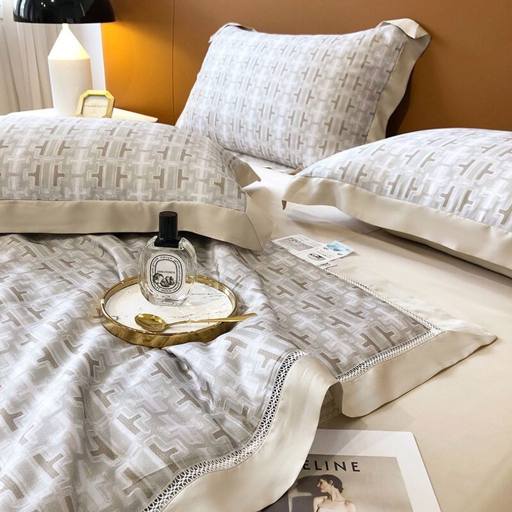 E3F8D615-9AE2-4058-9A28-64EC1208C750