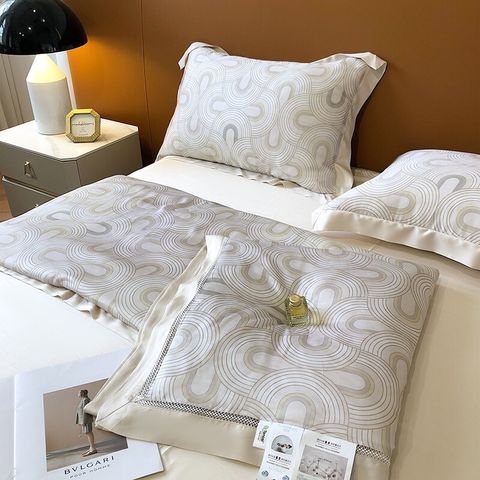 4CFA2E12-0417-4598-AA97-F9E4D1C021A5