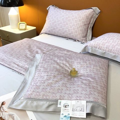 6568ED49-8368-4AE3-879B-C1B58937481C