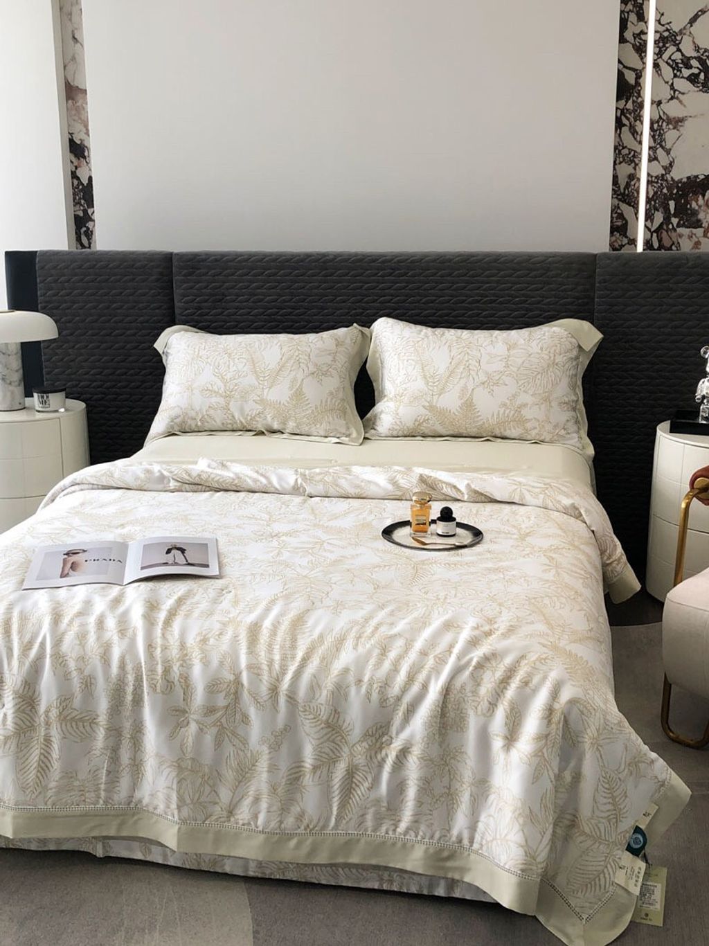 0BC207F3-332F-45EF-B0B0-C8057440904B