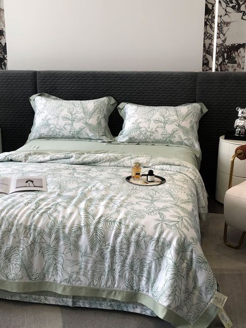 79D73A02-F61F-4D87-8335-F4973D9A952B