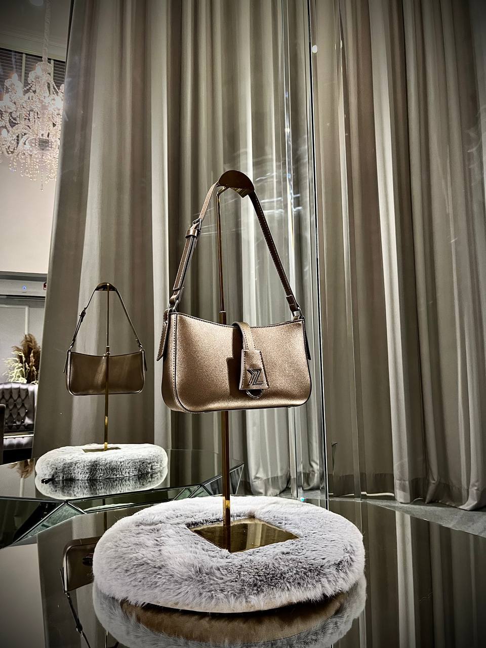 6210931522639348227 (2)