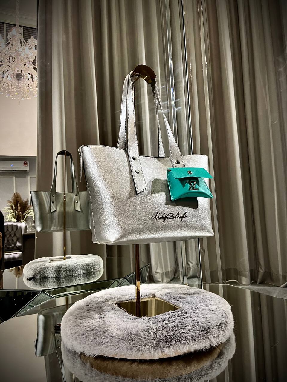 6210931522639348226 (1)