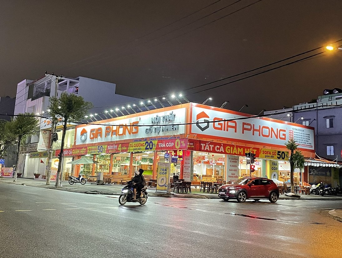 Sofa và nội thất gỗ tự nhiên
