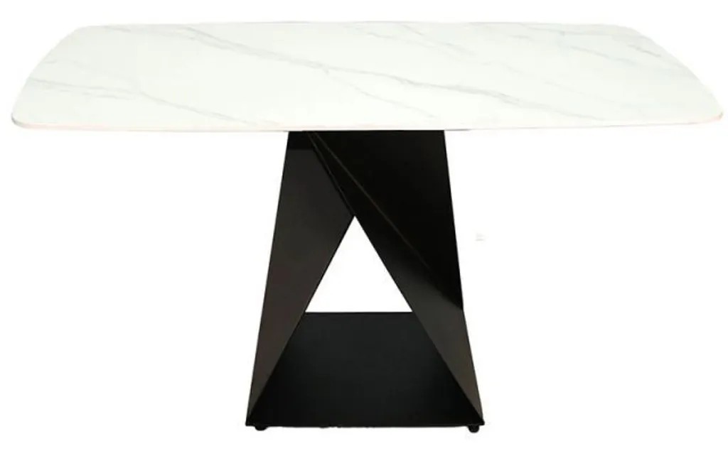 Bàn ăn chân sắt được nhiều khách hàng ưa chuộng