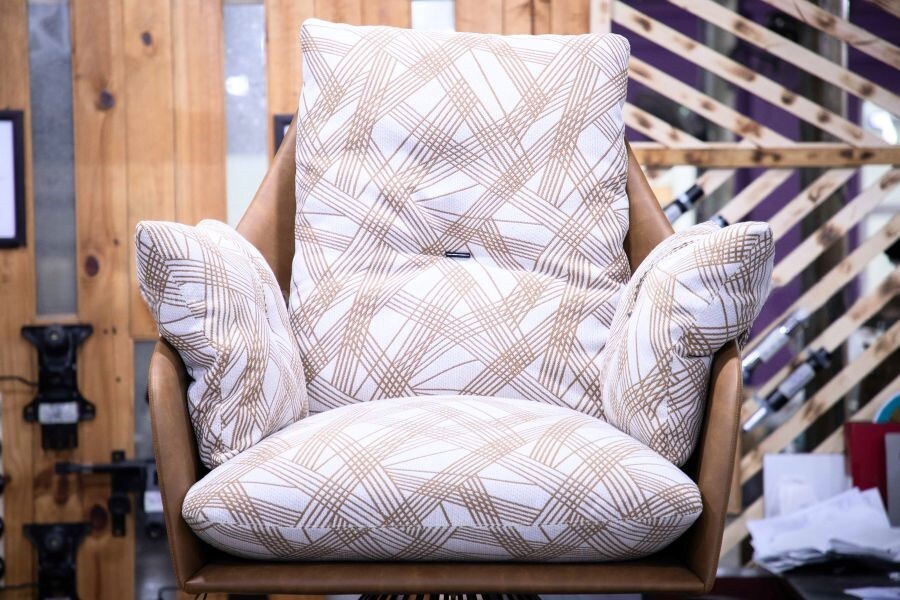 Gloss-armchair (3)