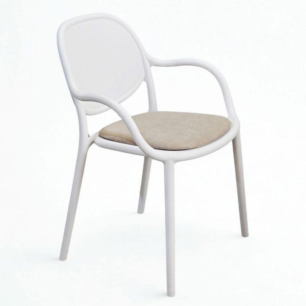 ghe-cafe-nhua-co-nem-1