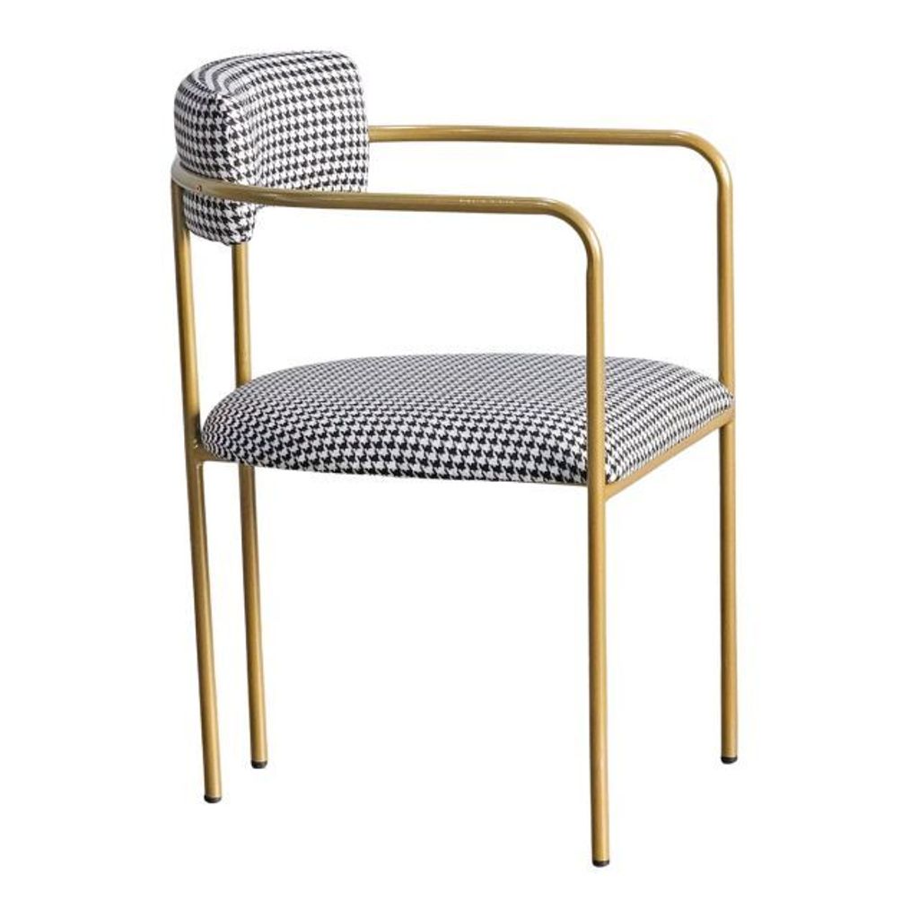 ghe-an-khung-sat-hoc-nem-caro-1
