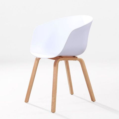 ghe-nhua-eames-chan-sat-cao-cap-1