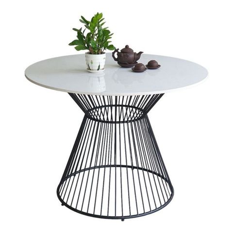 ban-an-tron-4-cho-ngoi-1