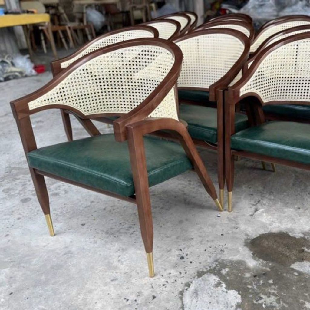 ghe-WOMLY-khung-go-soi-lung-luoi-mat-cao-2