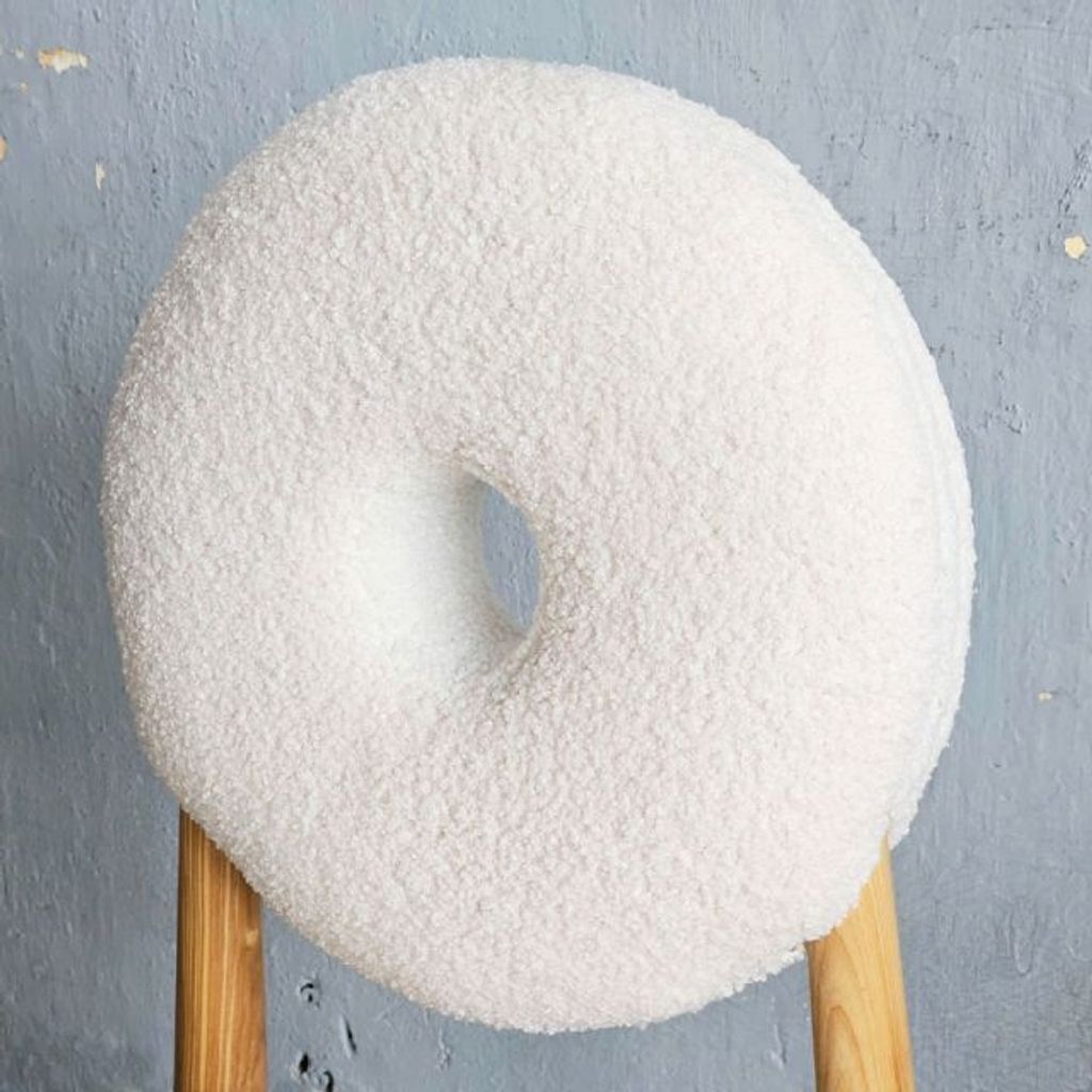 ghe-donut-boc-vai-long-cuu-9