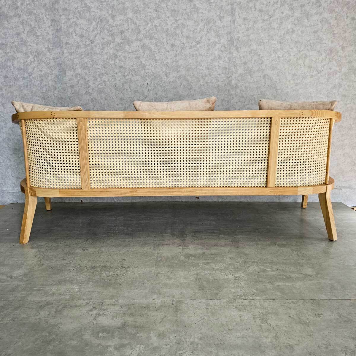 ghe-sofa-bang-khung-go-luoi-mat-cao-8