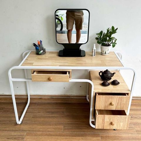 ban-trang-diem-go-co-ngan-tu-7