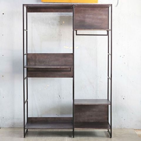 ke-treo-quan-ao-khung-sat-go-3