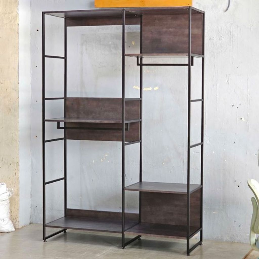 ke-treo-quan-ao-khung-sat-go-2