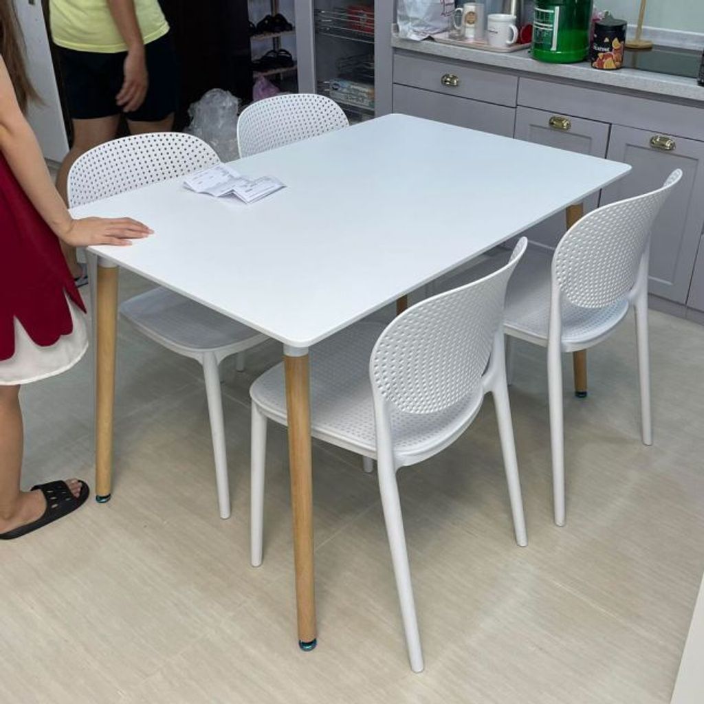 ban-an-chu-nhat-go-cong-nghiep