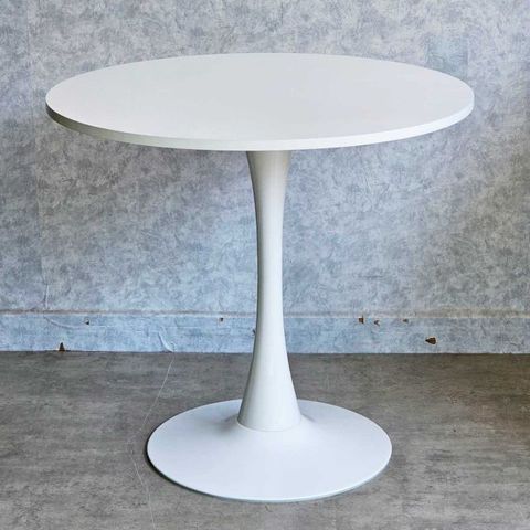 ban-tulip-80cm-chan-sat-5