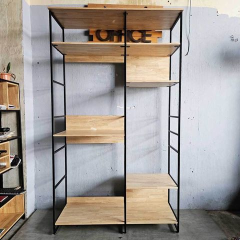 tu-quan-ao-go-cao-su-khung-sat-3