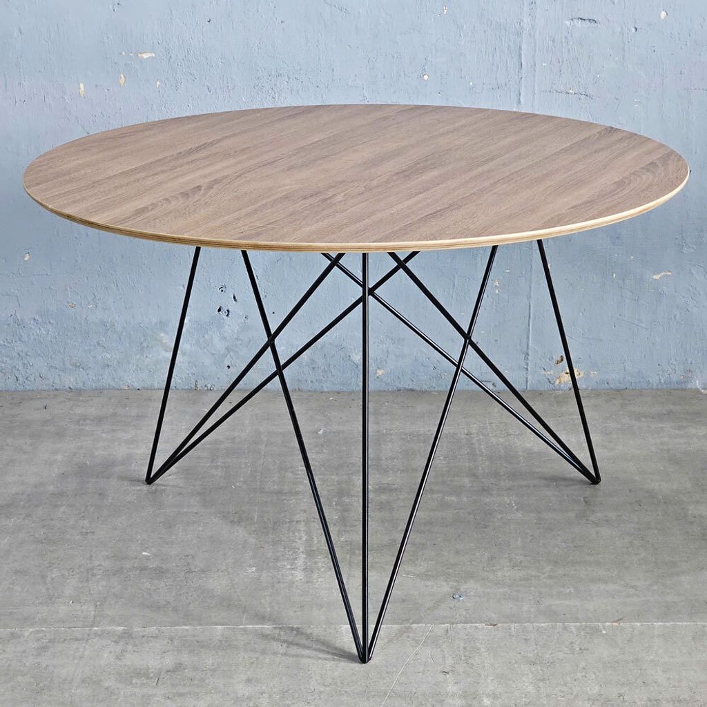 ban-an-tron-chan-sat-tam-giac-8 - Copy