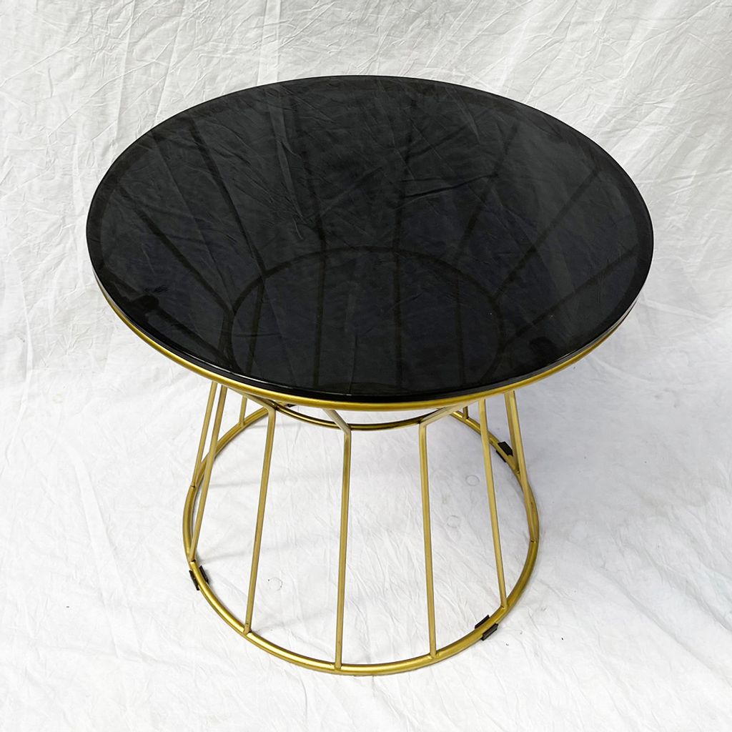 tt68128-ban-sofa-mat-kinh-chan-sat-vang-dong-05