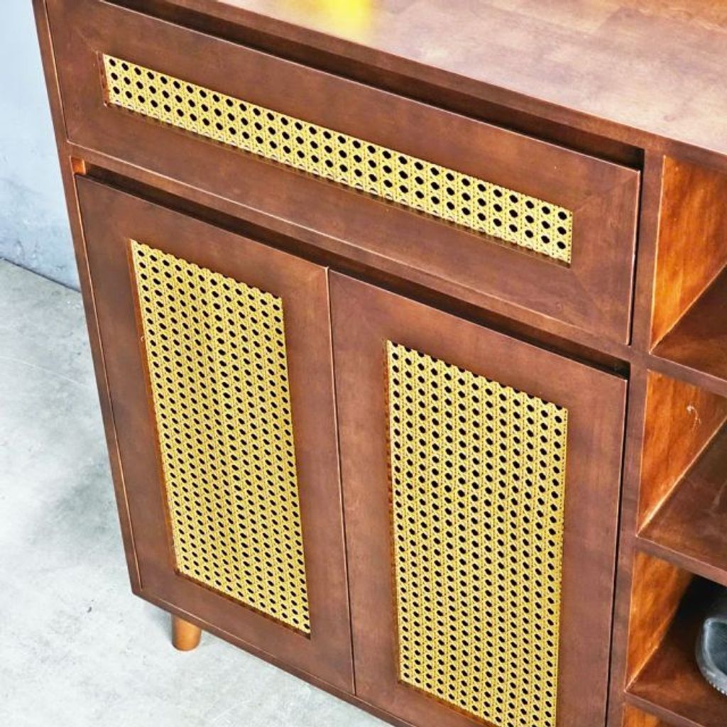 tu-giay-cua-luoi-may-mat-cao-go-cao-su-5