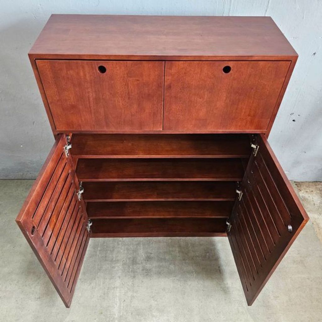 tu-giay-go-cao-su-cua-thoang-gio-9