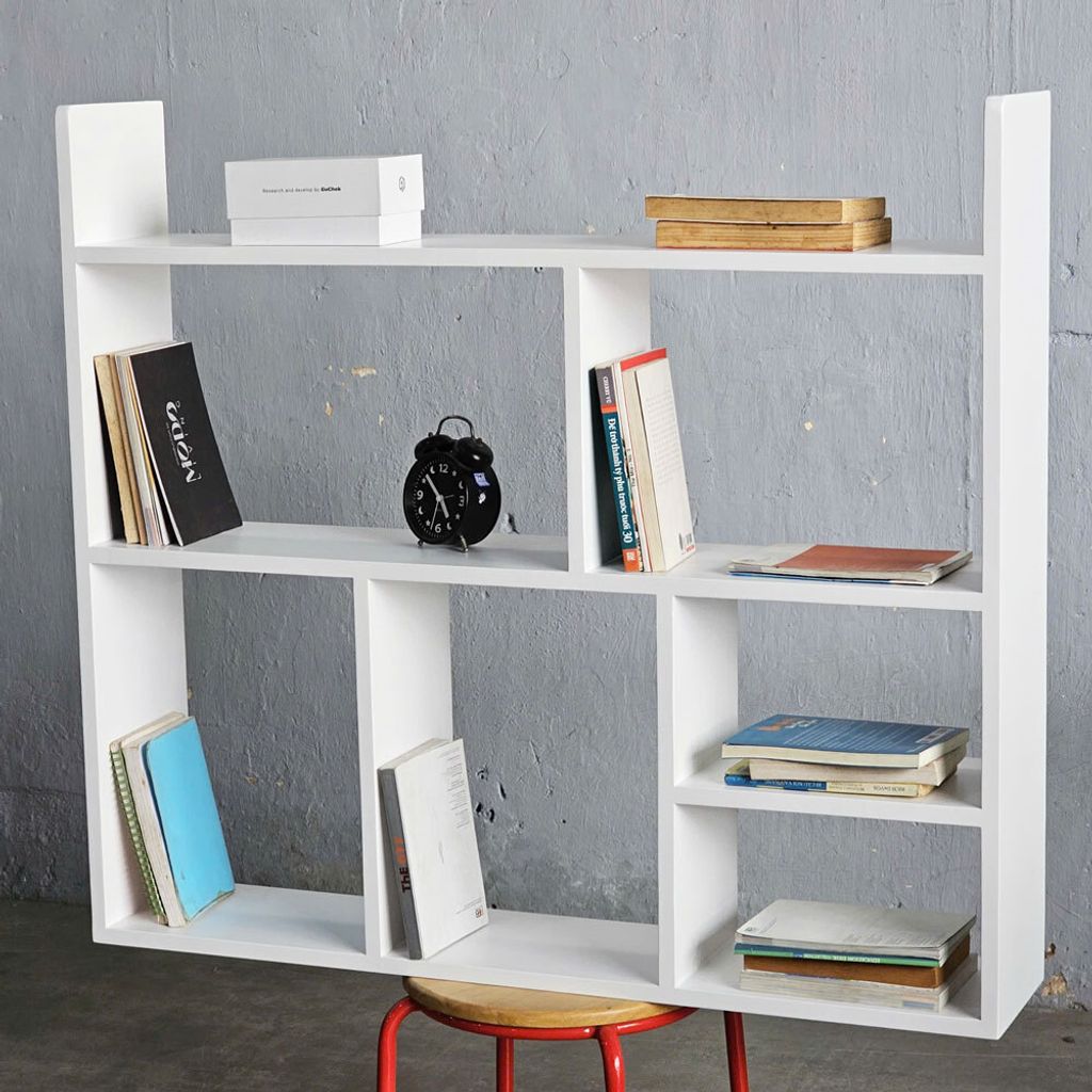 ke-sach-treo-tuong-go-cao-su-2