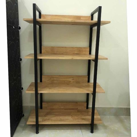 ke-sach-khung-sat-go-cao-su-1