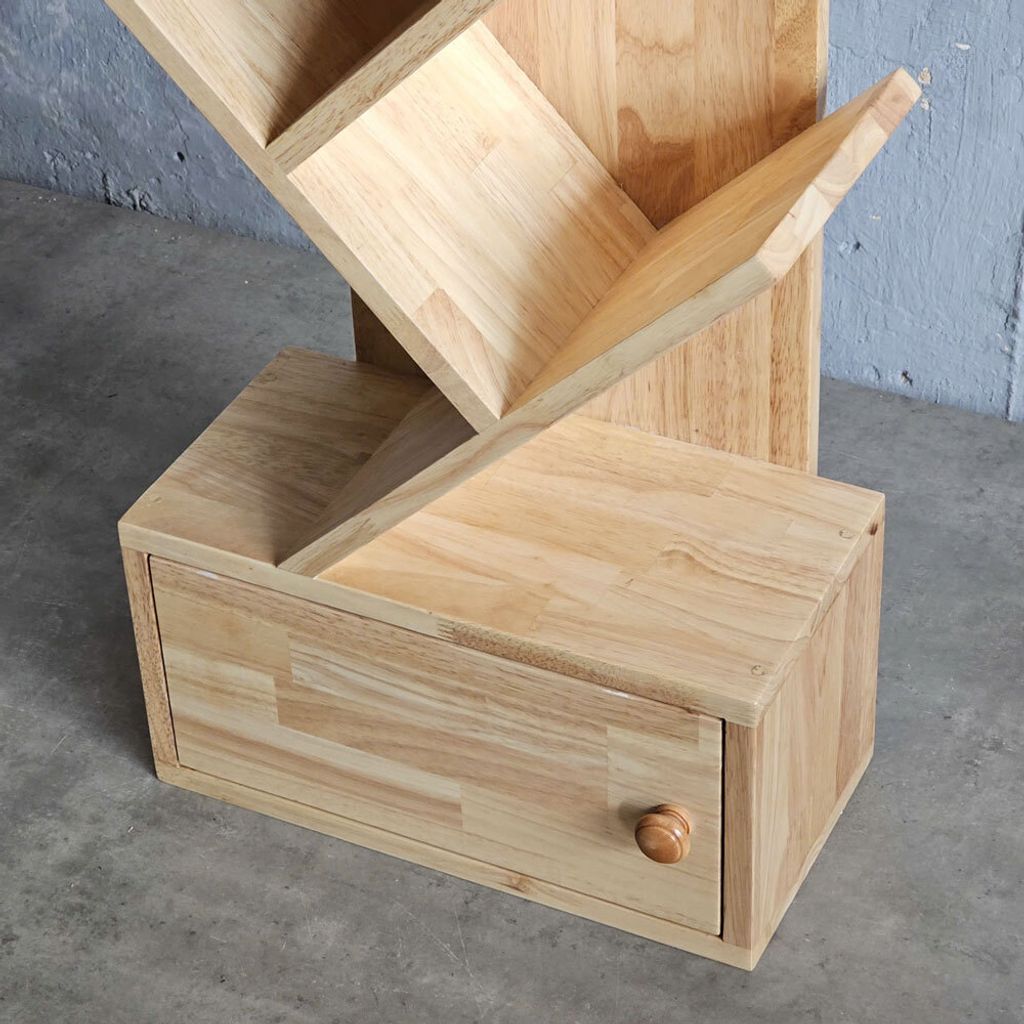 ke-sach-hinh-cay-go-cao-su-4