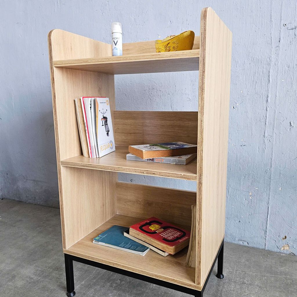 ke-sach-3-tang-go-plywood-chan-sat-8