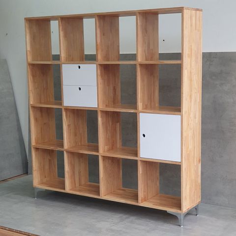 ke-sach-trang-tri-go-cao-su-8